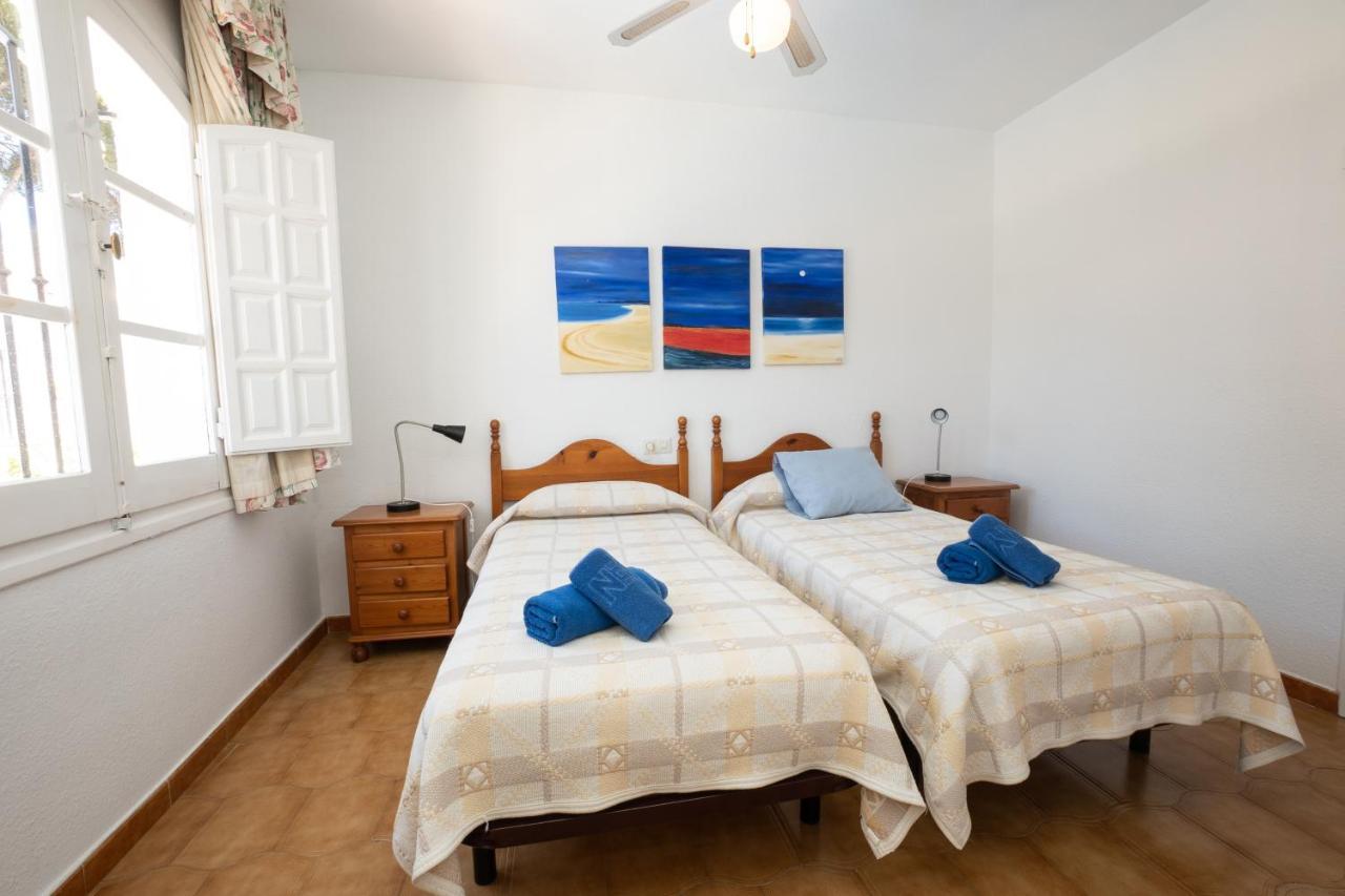 Pinos 2 Apartman Nerja Kültér fotó