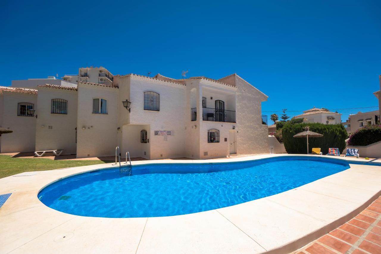 Pinos 2 Apartman Nerja Kültér fotó